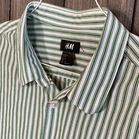 Mens H&M Striped Button Down - Picture 2 of 4